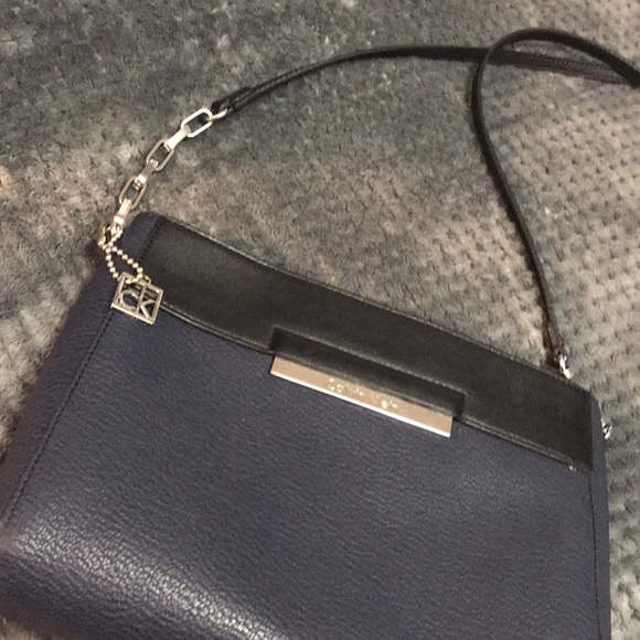 Calvin Klein cross body purse - Picture 3 of 3